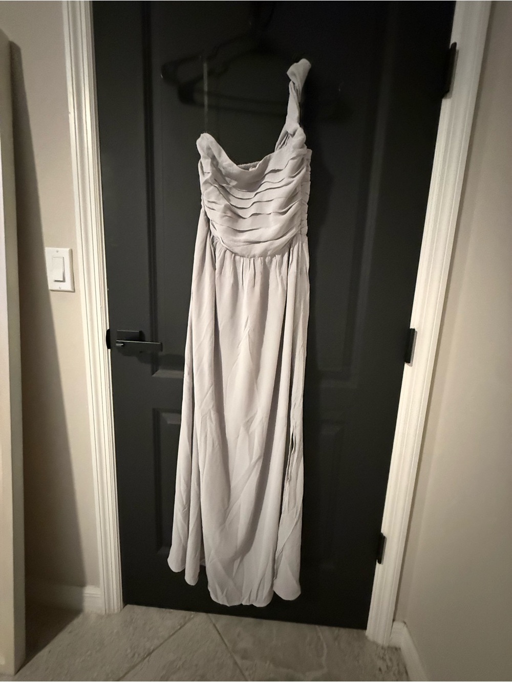 One-Shoulder Light Gray Evening Dress